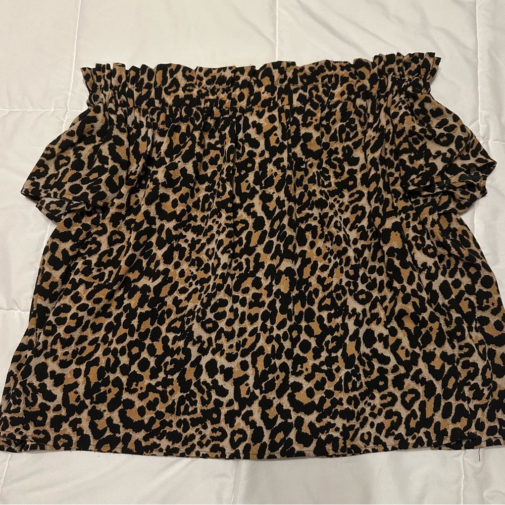 Let Them Eat Cake Leopard Print Top Sz L
